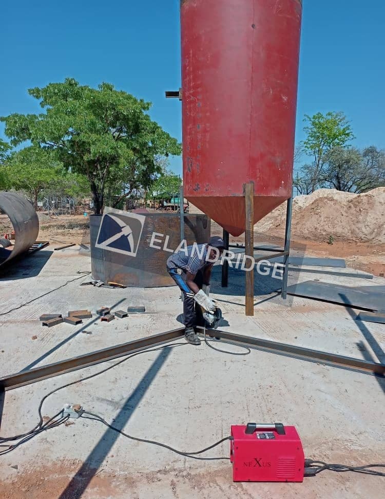 Assembling a tank on the CIP plant pad